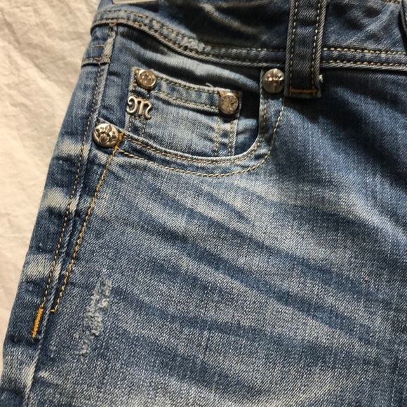 Miss Me Capri’s - Picture 8 of 12